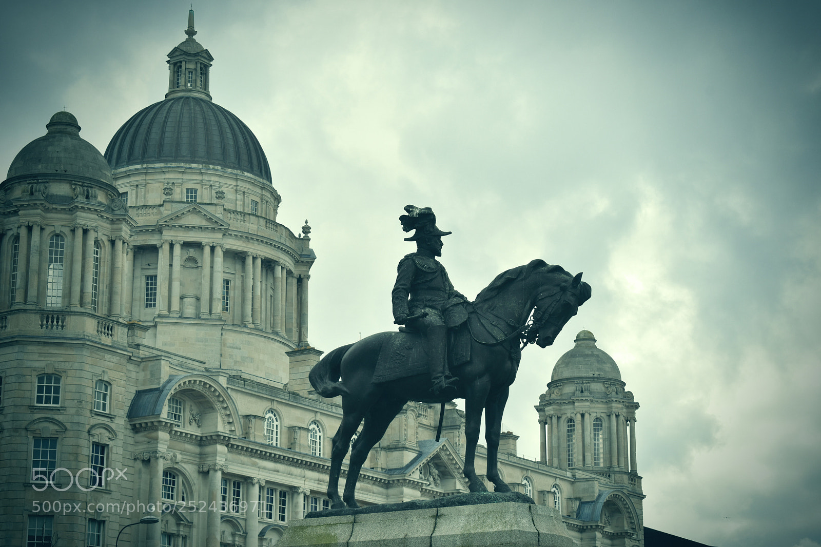 Nikon D5600 sample photo. Statue of an untold photography