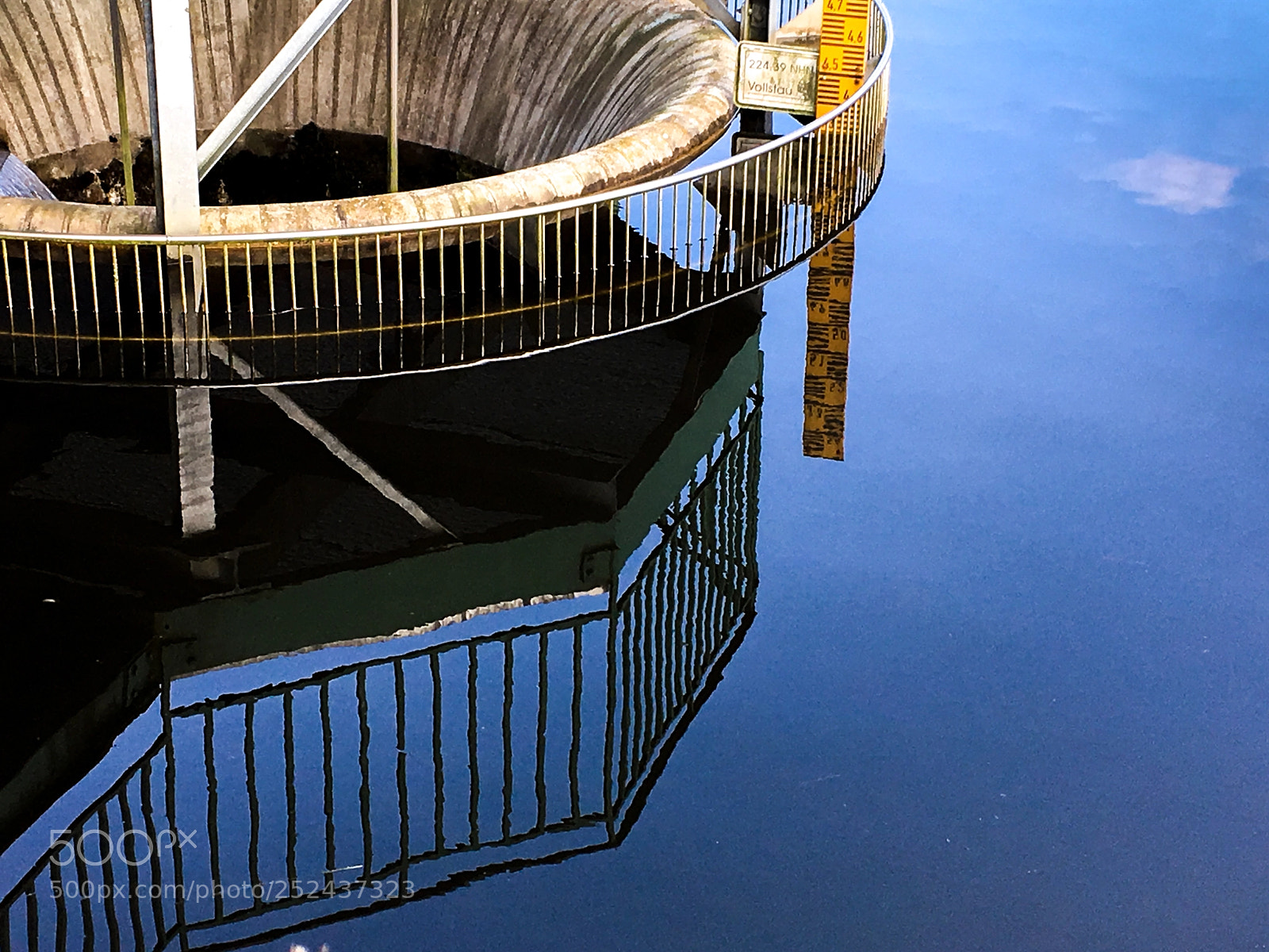 Apple iPhone SE sample photo. Waterworks 2 photography
