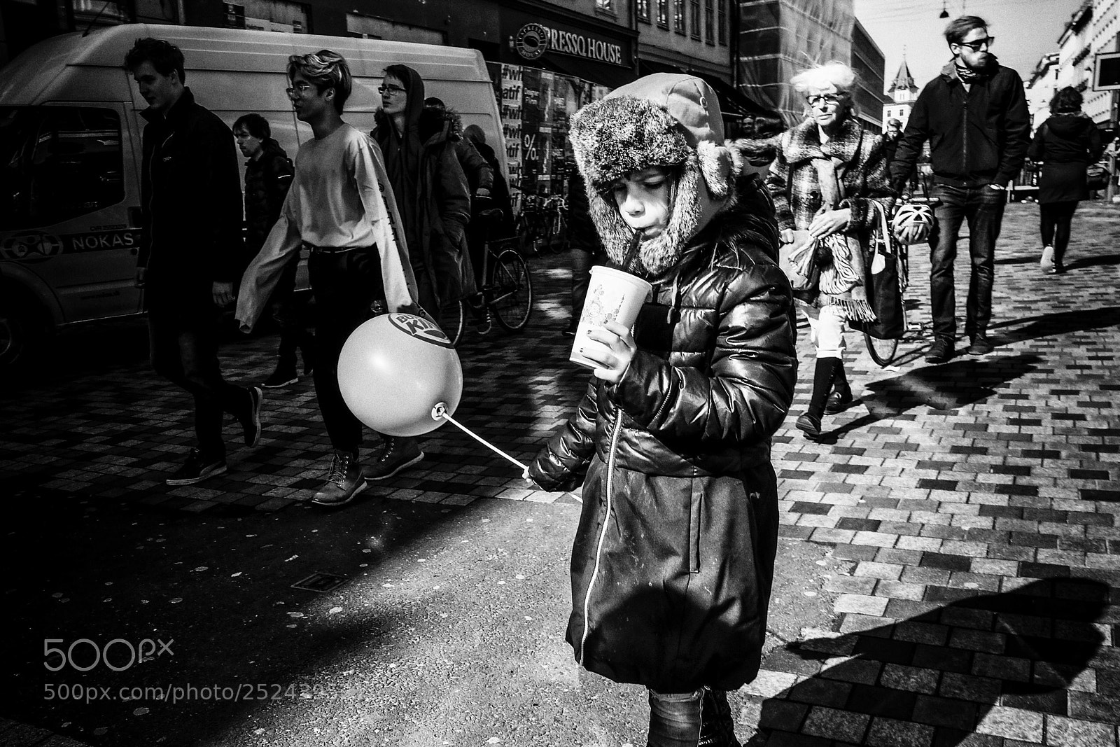 Fujifilm X-Pro2 sample photo. Images on the run... photography