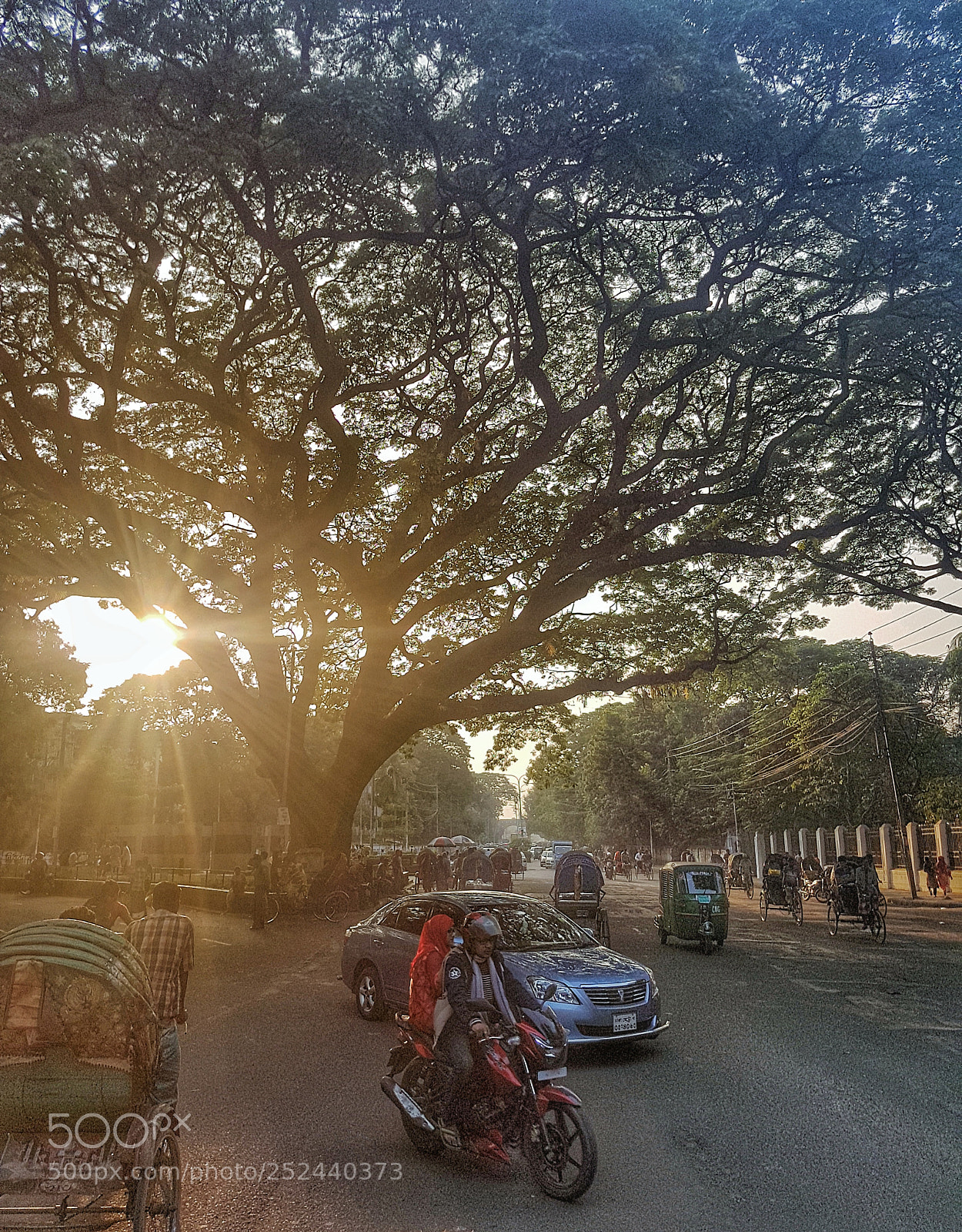 Samsung Galaxy S7 sample photo. Sun in the city . photography