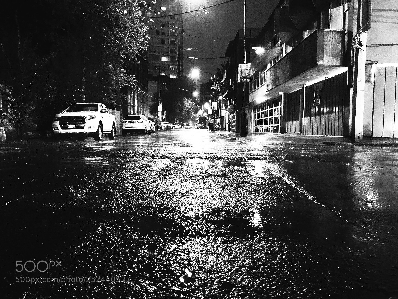 Apple iPhone 8 Plus sample photo. Rainy day photography