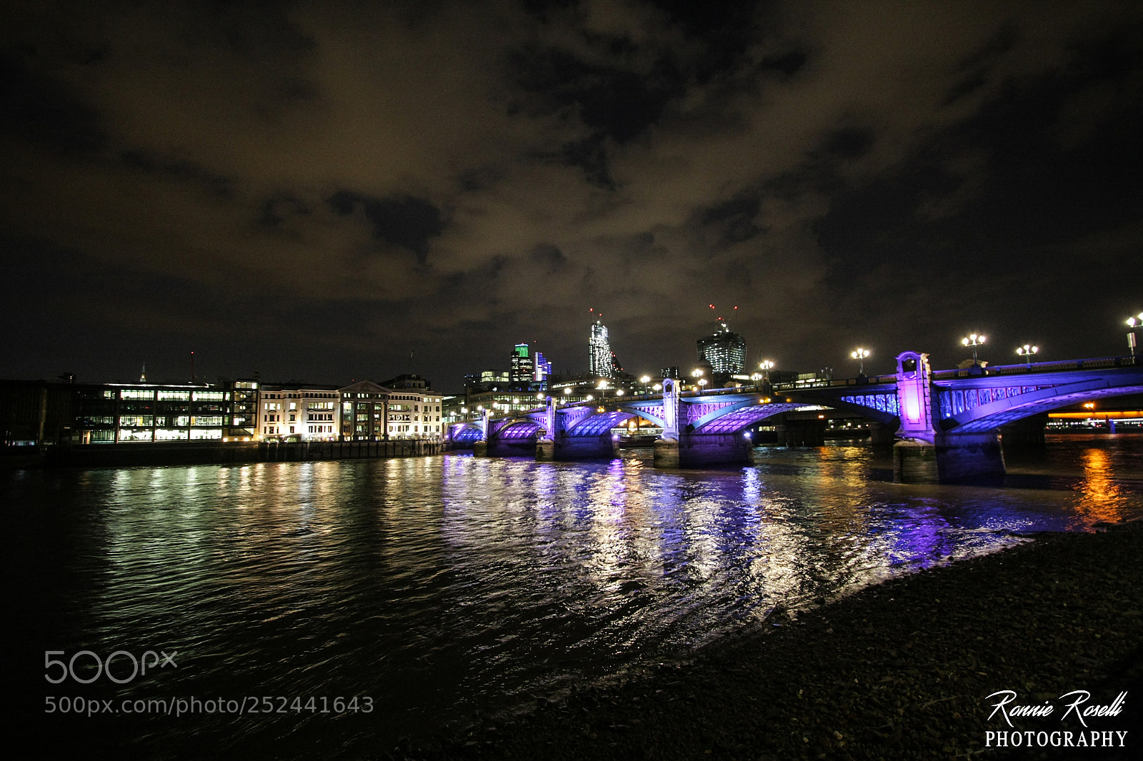 Canon EOS 40D sample photo. London bridge photography