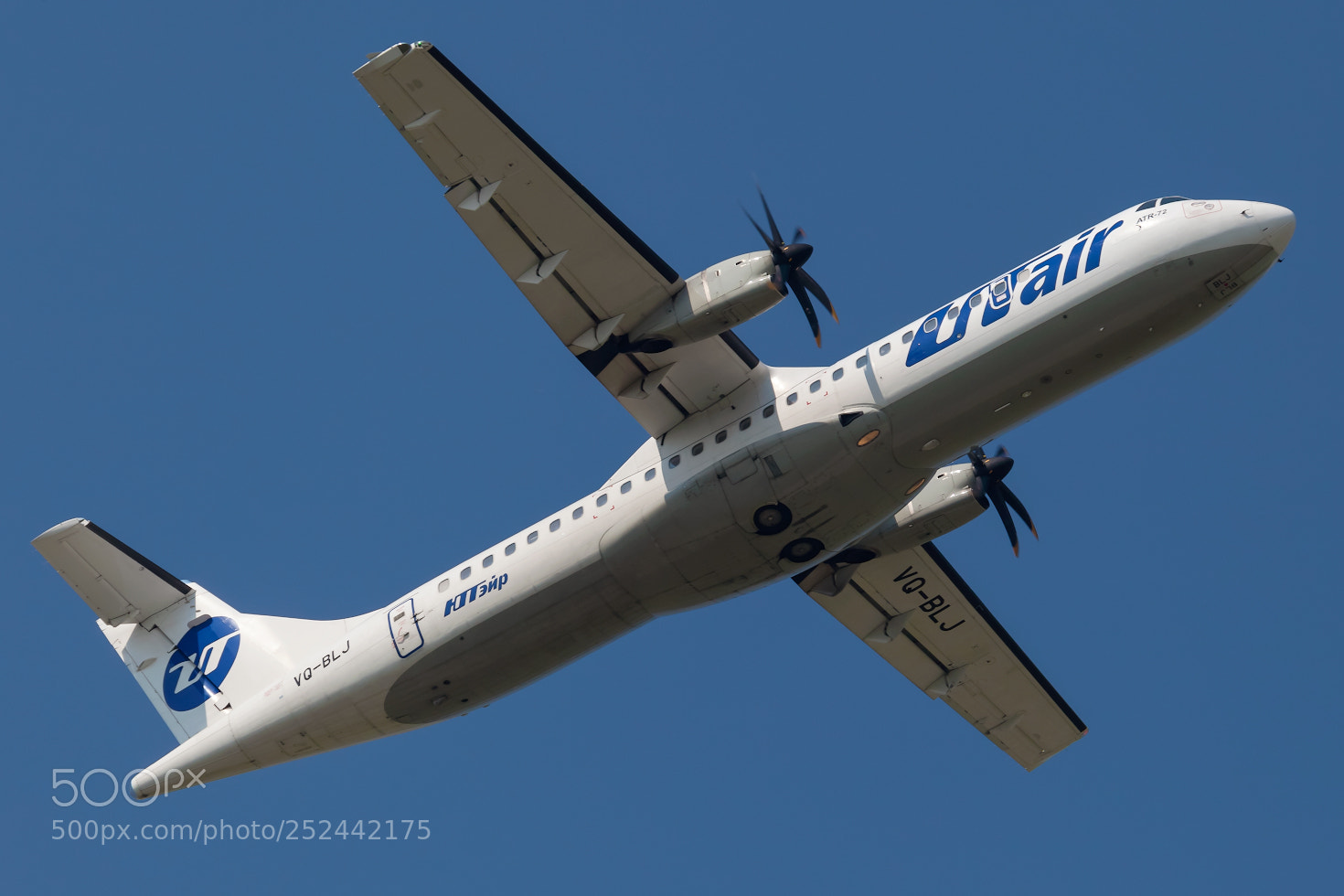 Canon EOS 5D Mark II sample photo. Atr-72 photography