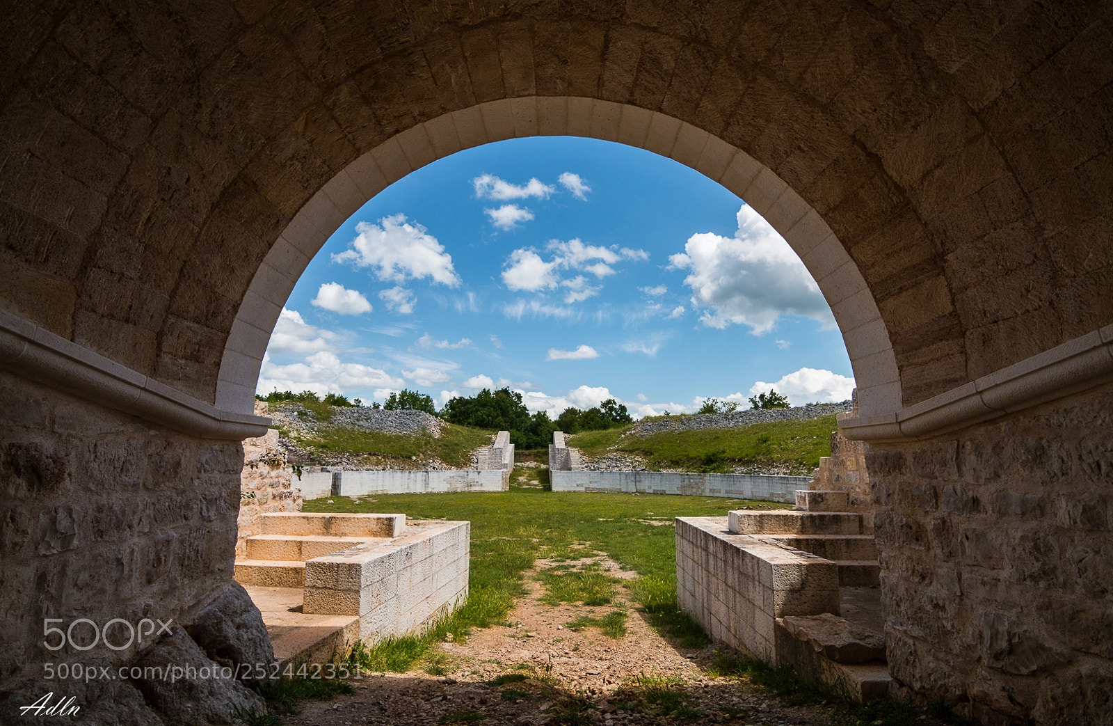 Canon EOS 70D sample photo. Entered the roman arena photography