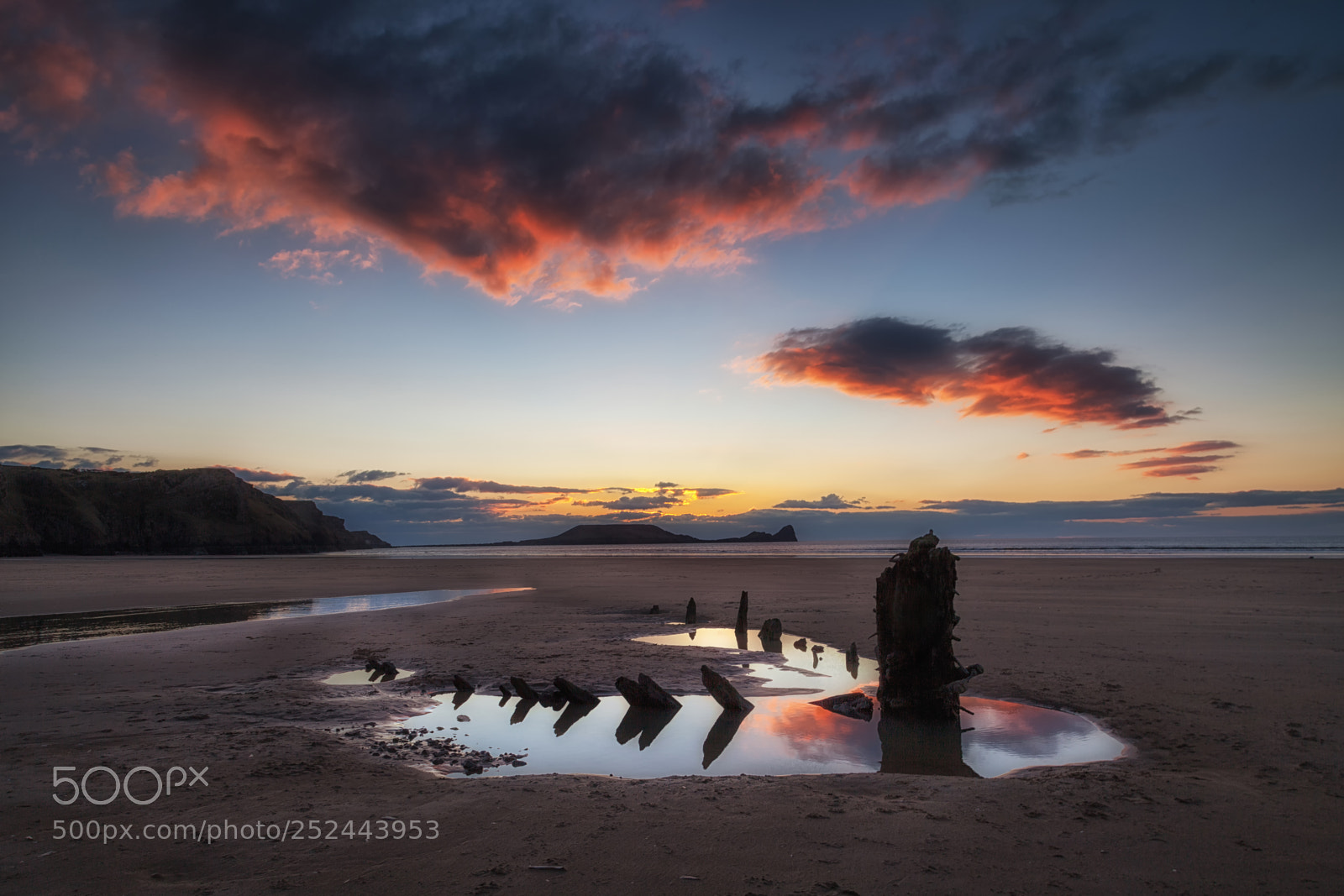 Canon EOS 5D Mark II sample photo. The wreck of the photography