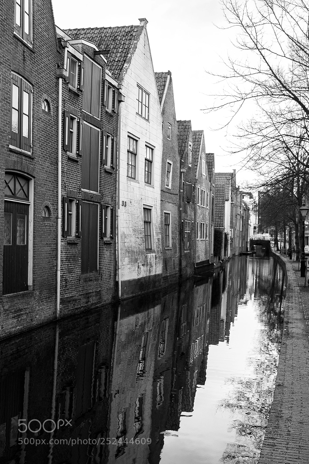Canon EOS 700D (EOS Rebel T5i / EOS Kiss X7i) sample photo. Häuser am fluss photography