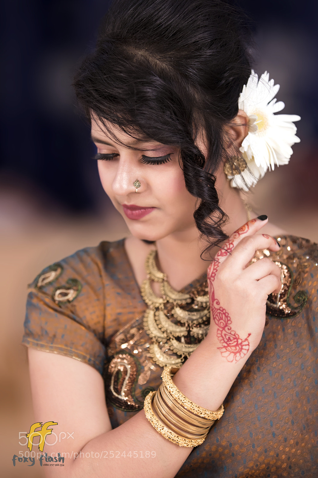 Canon EOS 5D Mark IV sample photo. Portrait photography