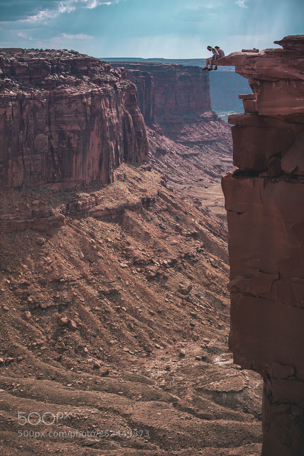 Canon EOS 5D Mark II sample photo. Sitting on the edge photography