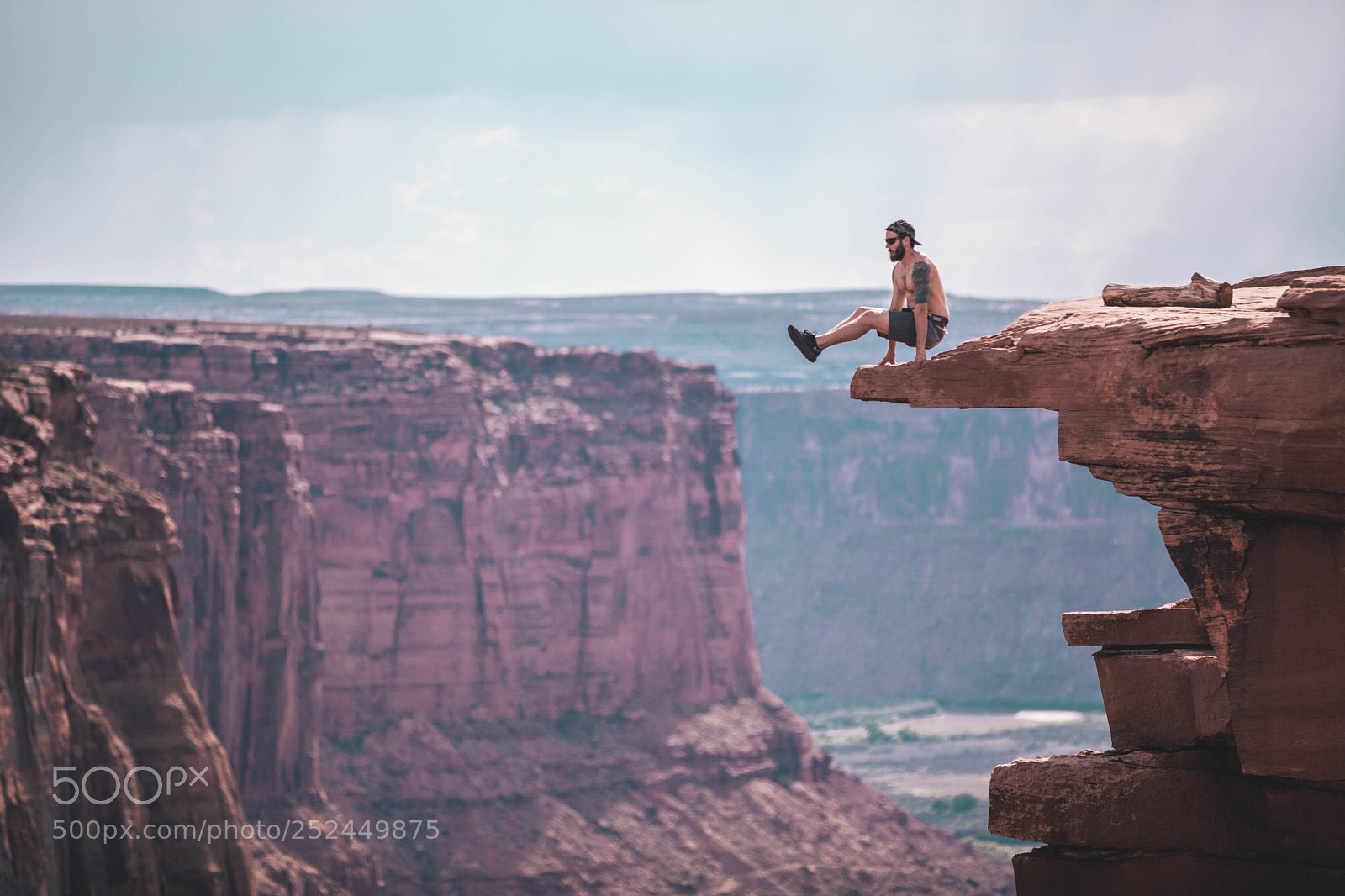 Canon EOS 5D Mark II sample photo. On the edge photography