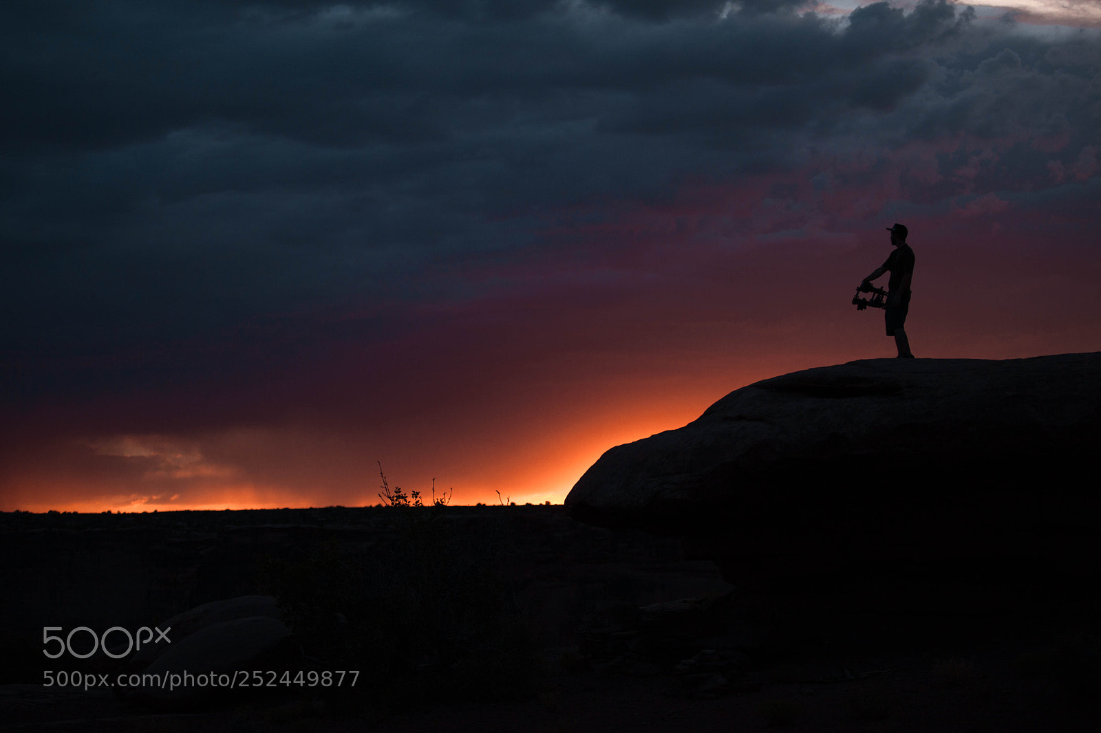 Canon EOS 5D Mark II sample photo. Silhouette sun photography