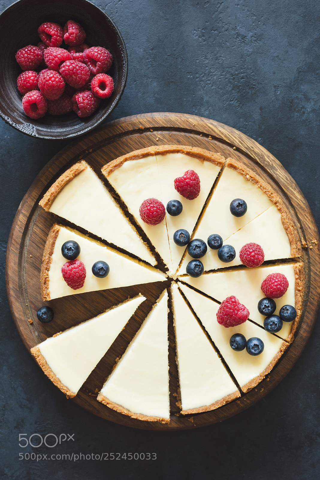 Nikon D810 sample photo. Classical cheesecake cut into photography