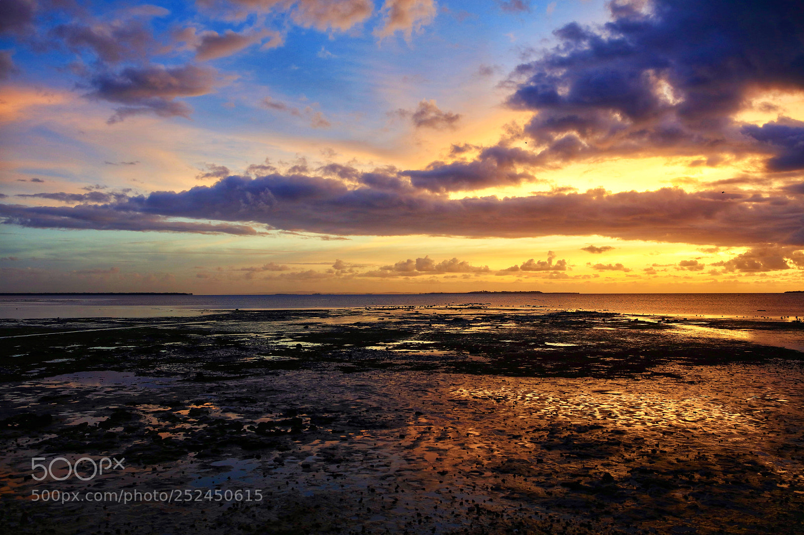 Canon EOS 5DS R sample photo. Dawn at wynnum beach photography
