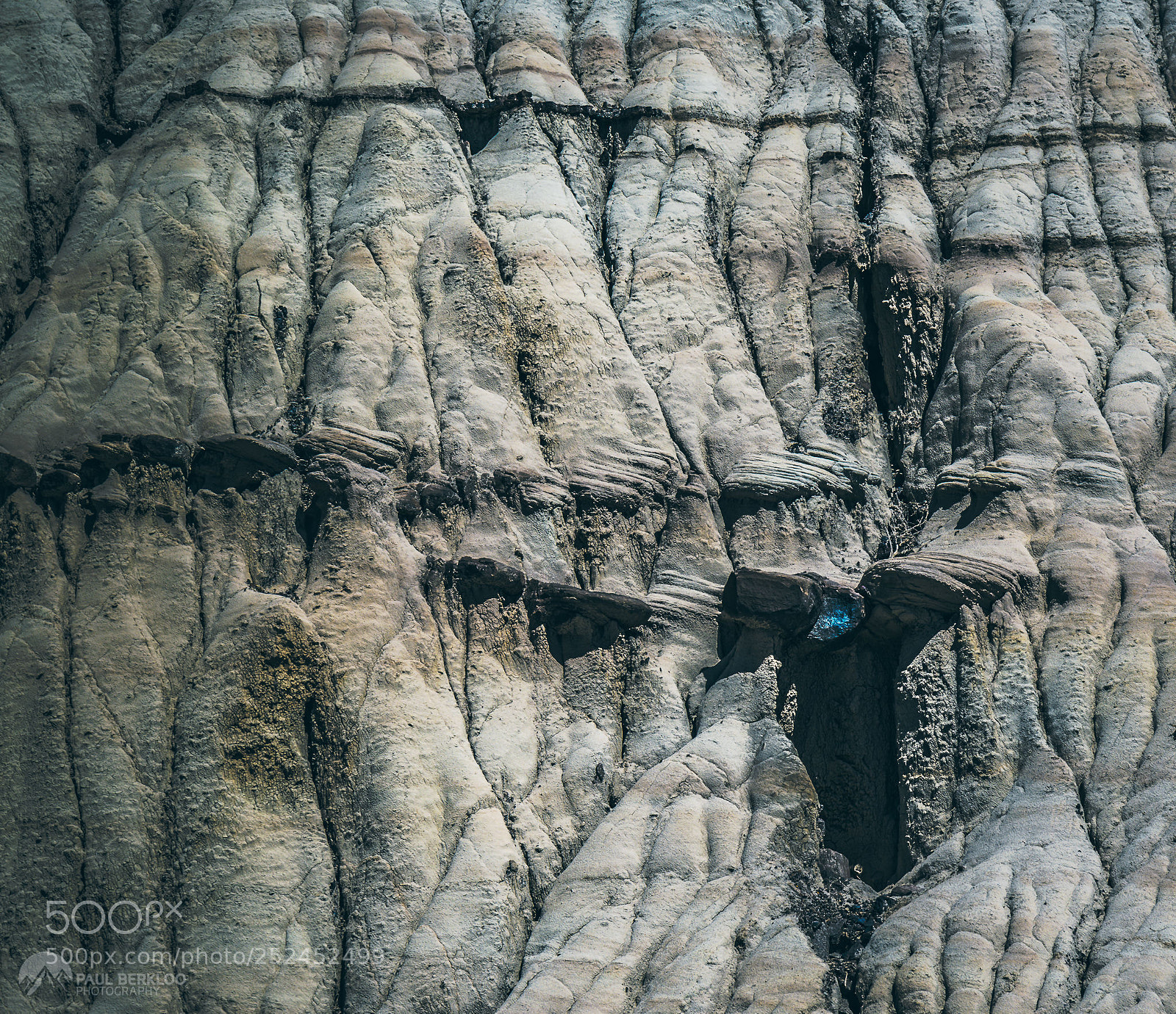 Canon EOS 5D Mark IV sample photo. Blue stone photography