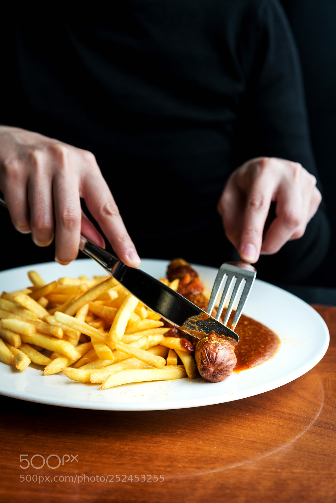 Nikon D800 sample photo. Grilled sausage served with photography