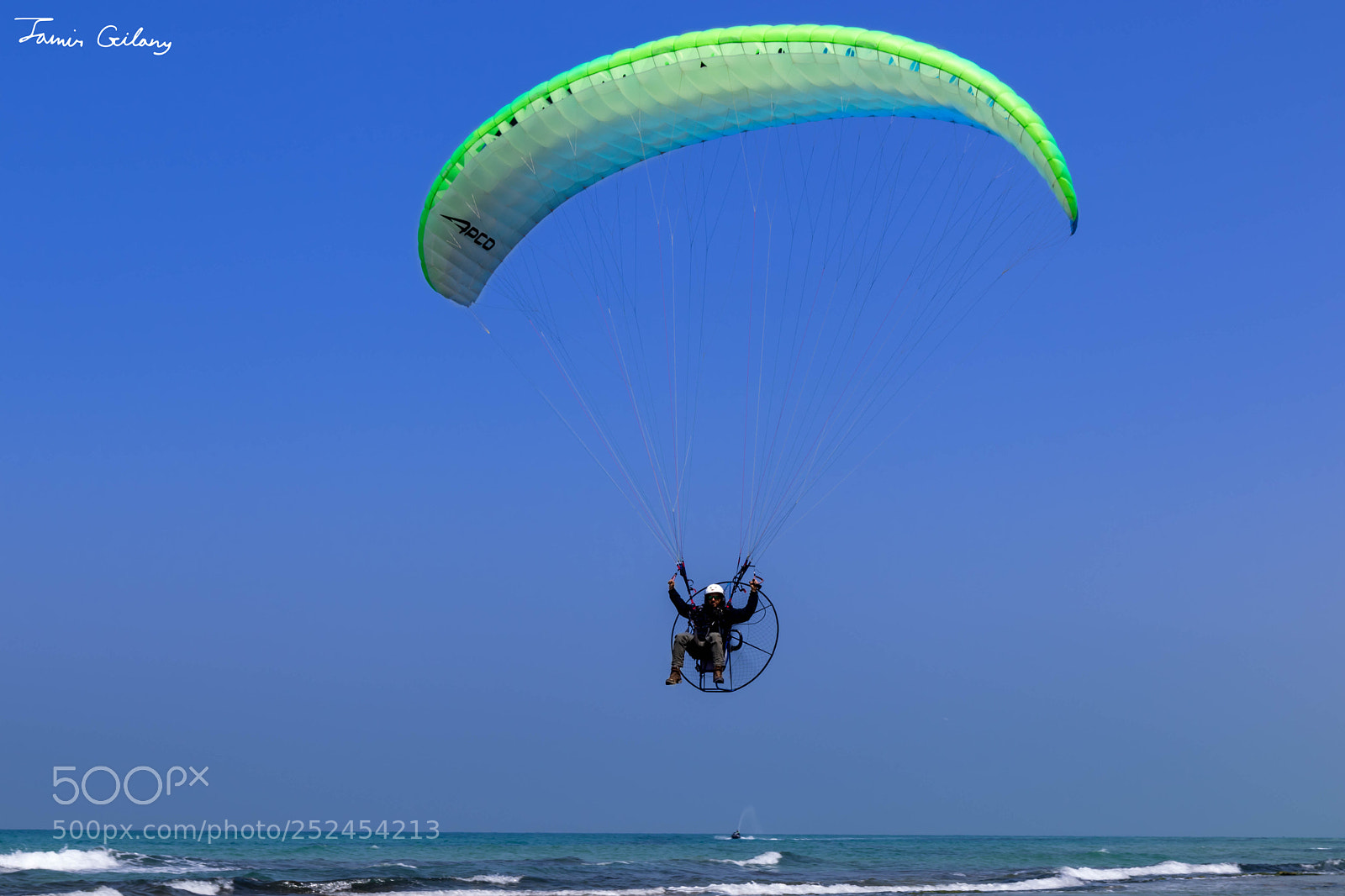 Canon EOS 200D (EOS Rebel SL2 / EOS Kiss X9) sample photo. Sky paragliding photography