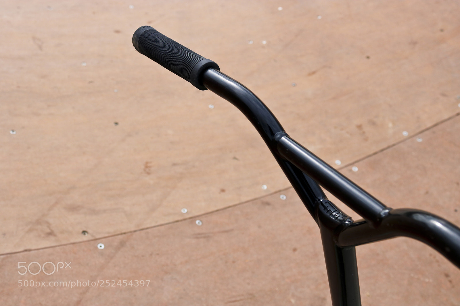 Canon EOS 750D (EOS Rebel T6i / EOS Kiss X8i) sample photo. Tilt products photography