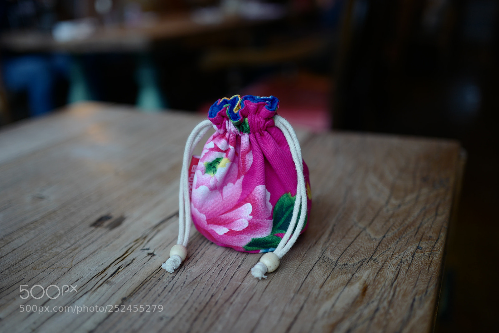 Leica Q (Typ 116) sample photo. 爽姑娘送我的手袋 photography