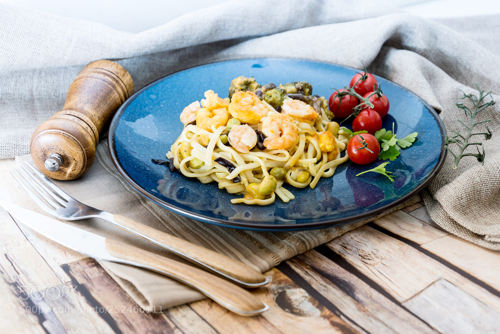 Nikon D800 sample photo. Cooked pasta with peeled photography