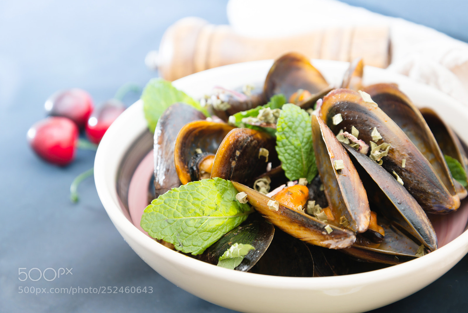 Nikon D800 sample photo. Fresh mussels cooked in photography