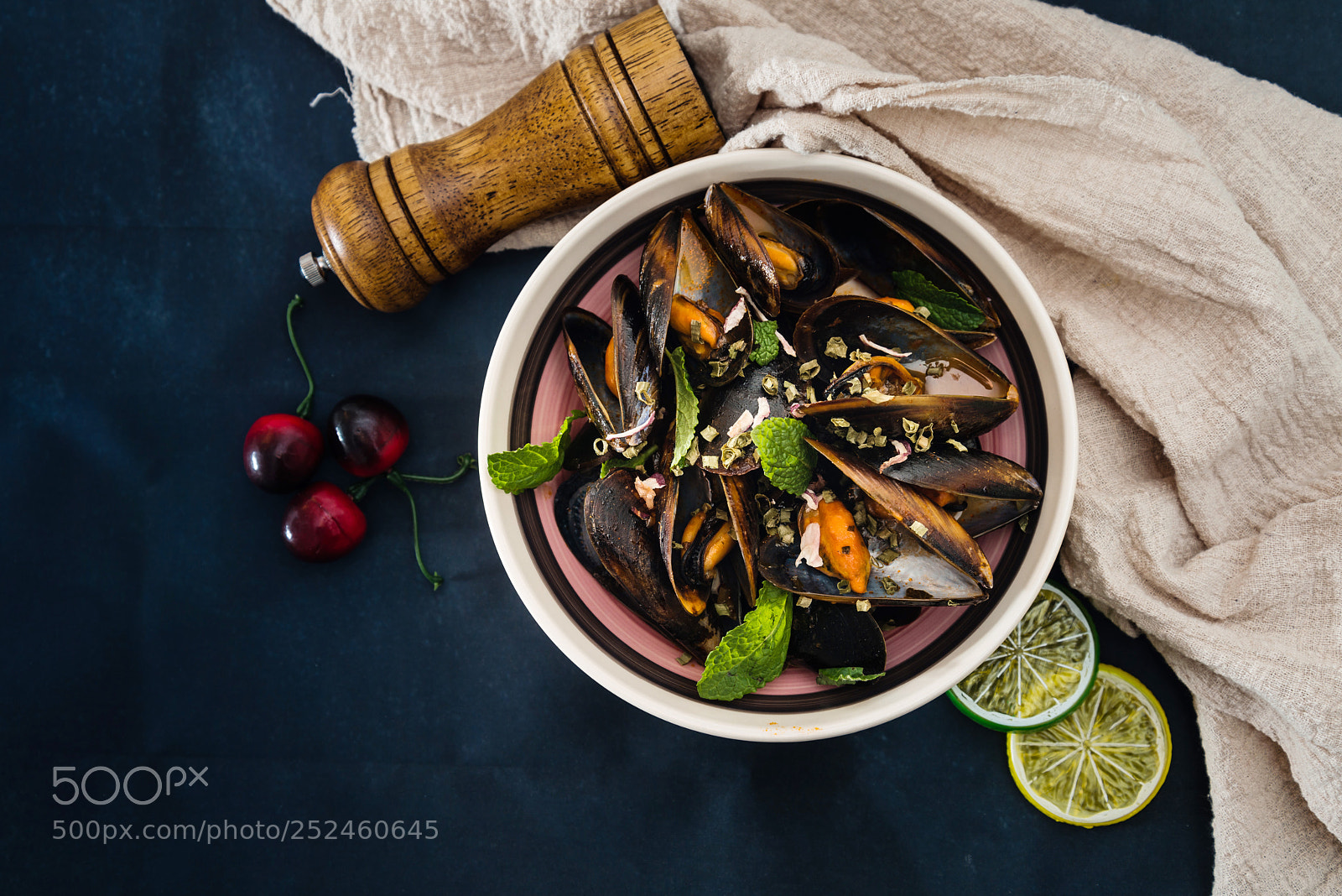 Nikon D800 sample photo. Fresh mussels cooked in photography