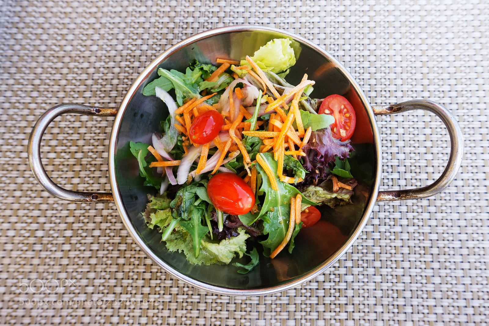 Sony a6000 sample photo. Delicious fresh salad and photography