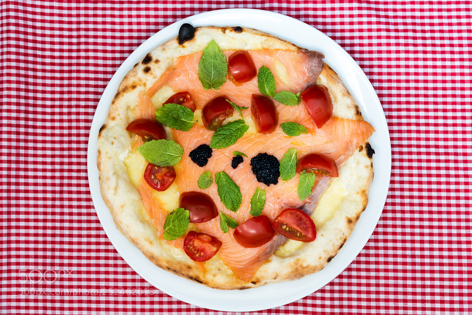 Nikon D800 sample photo. Tasty salmon pizza on photography