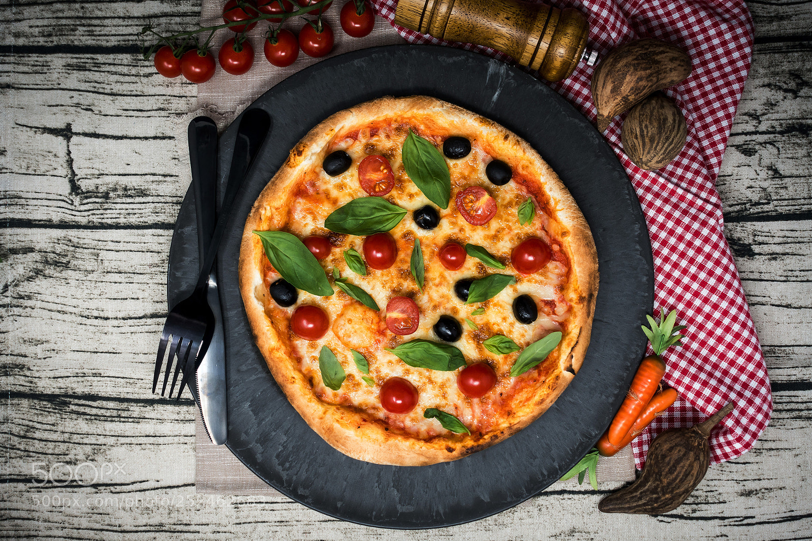 Sony Cyber-shot DSC-RX100 IV sample photo. Tasty pizza on a photography