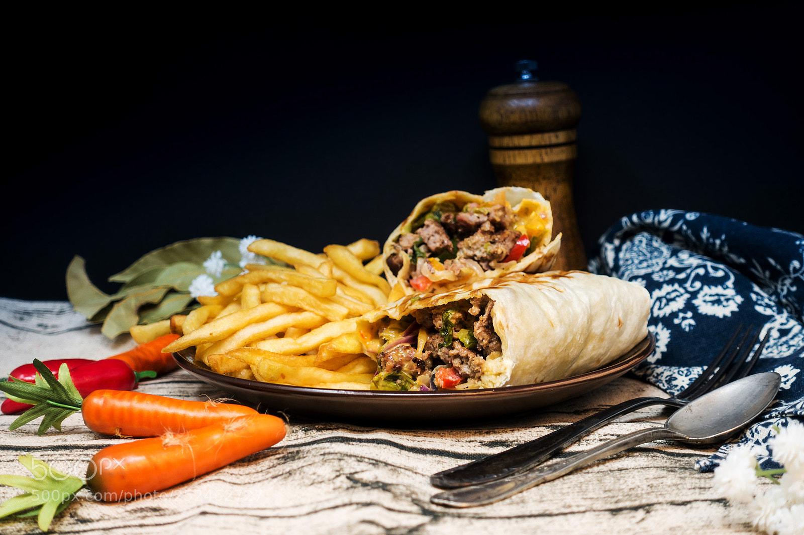 Sony Cyber-shot DSC-RX100 IV sample photo. Beef tacos served with photography
