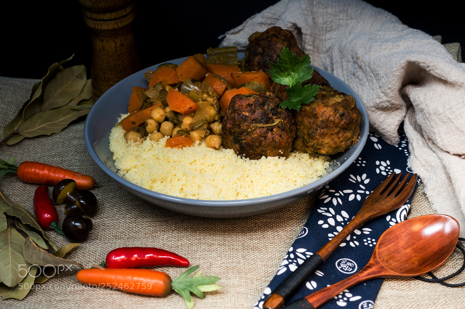 Sony Cyber-shot DSC-RX100 IV sample photo. Traditional moroccan dish couscous photography