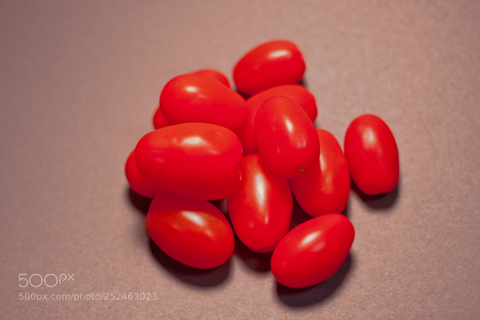 Canon EOS 40D sample photo. A sweet tomato photography