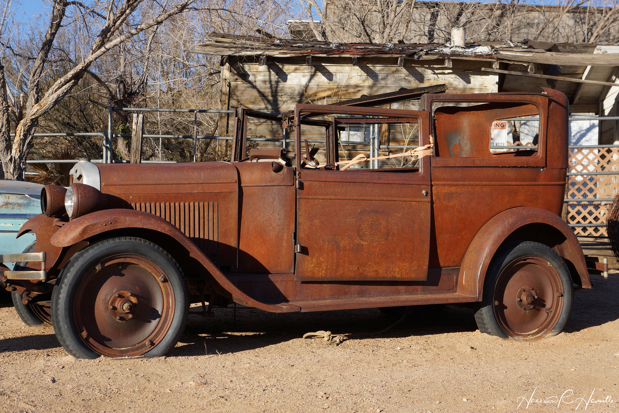 Hasselblad Lunar + Sony E 18-55mm F3.5-5.6 OSS sample photo. The weathered look photography