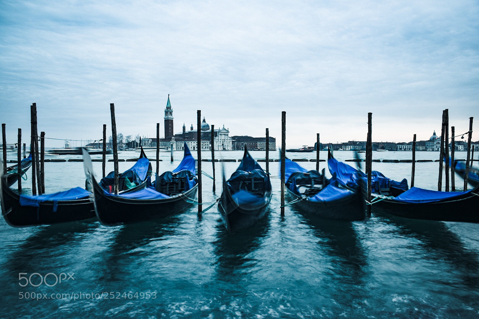 Nikon D5600 sample photo. Venice gondolas  photography