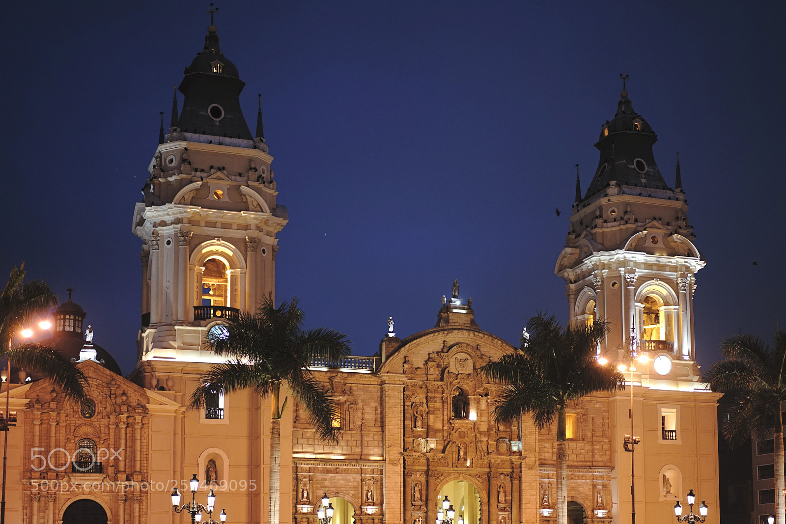 Sony a7 II sample photo. Church at night photography