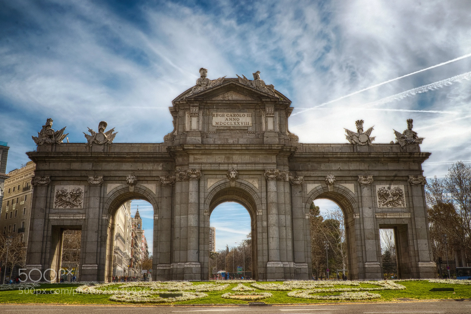 Sony Alpha a3000 sample photo. Puerta de alcalá photography