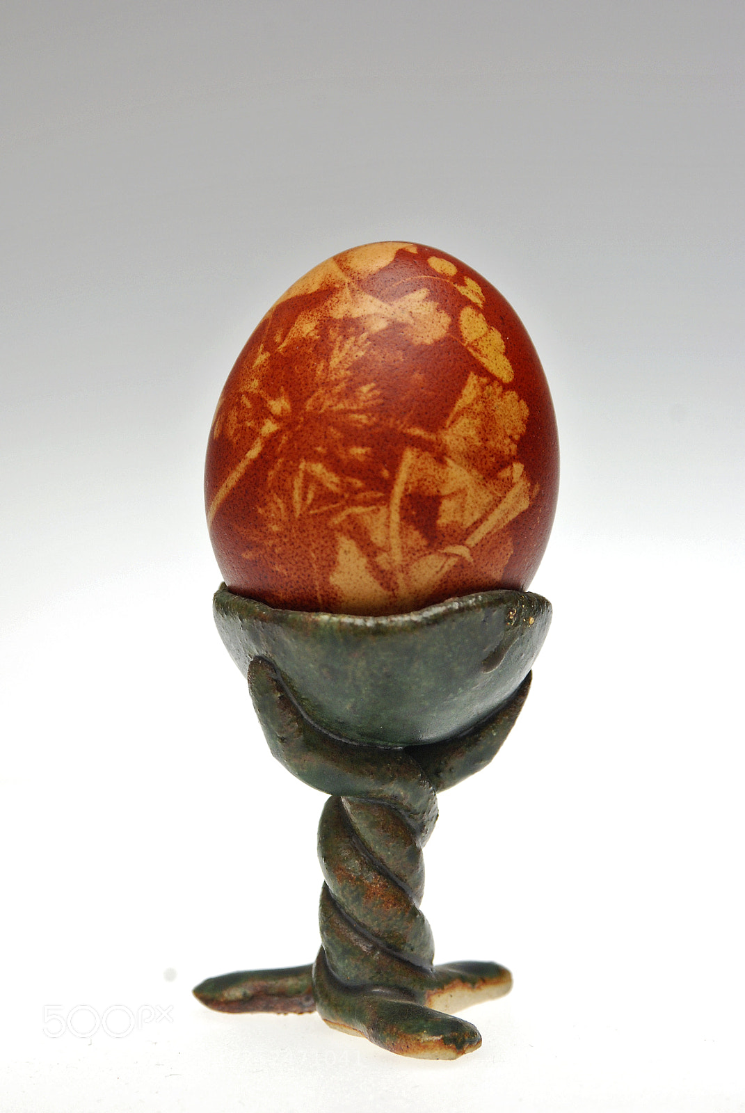 Nikon D80 sample photo. Easter egg on display photography