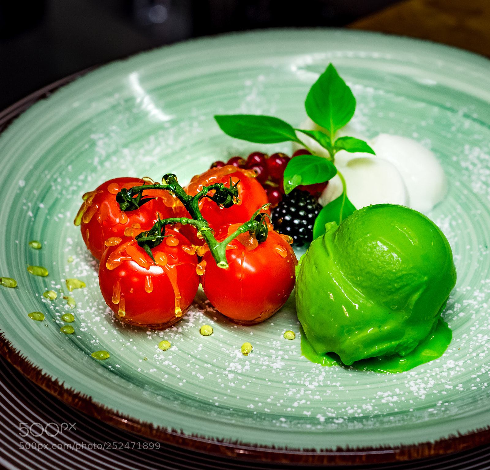 Nikon D5200 sample photo. Tomatoes mozzarella rocket-walnut ice photography