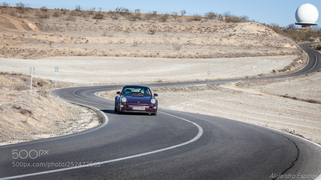 Canon EOS 5D Mark II sample photo. Porsche 911 turbo photography