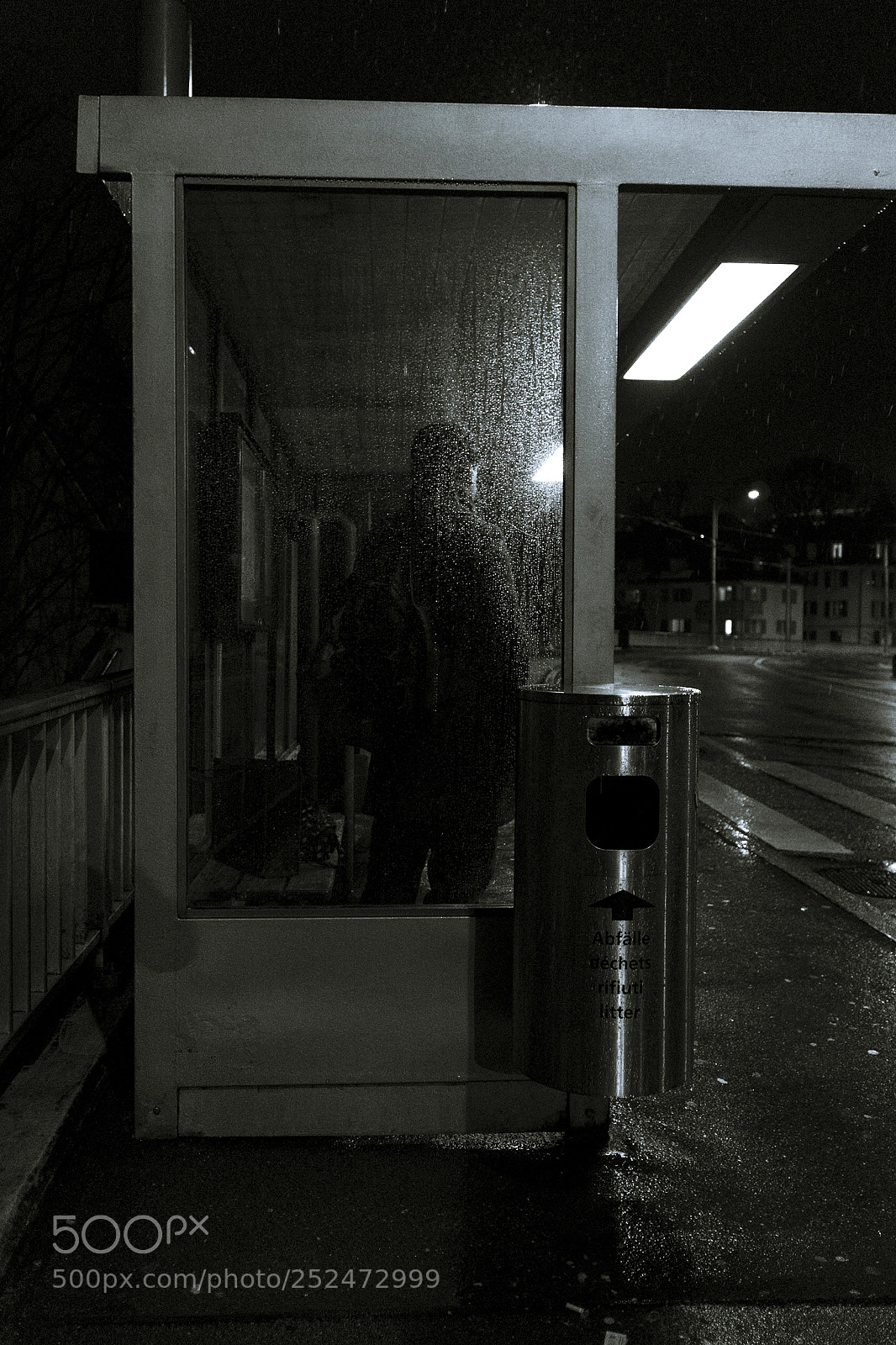 Sony a6500 sample photo. Waiting for the bus photography