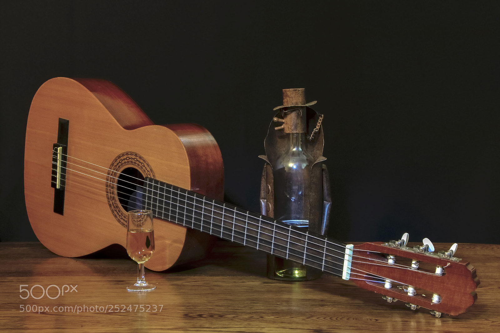 Canon EOS 80D sample photo. Guitarra y fino_1.jpg photography