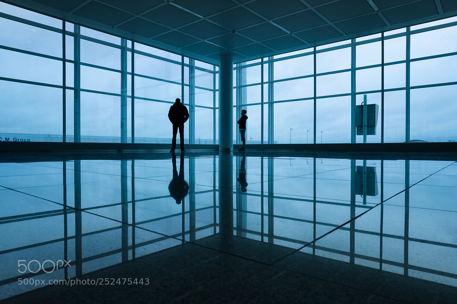 Sony a6300 sample photo. Waiting for departure photography