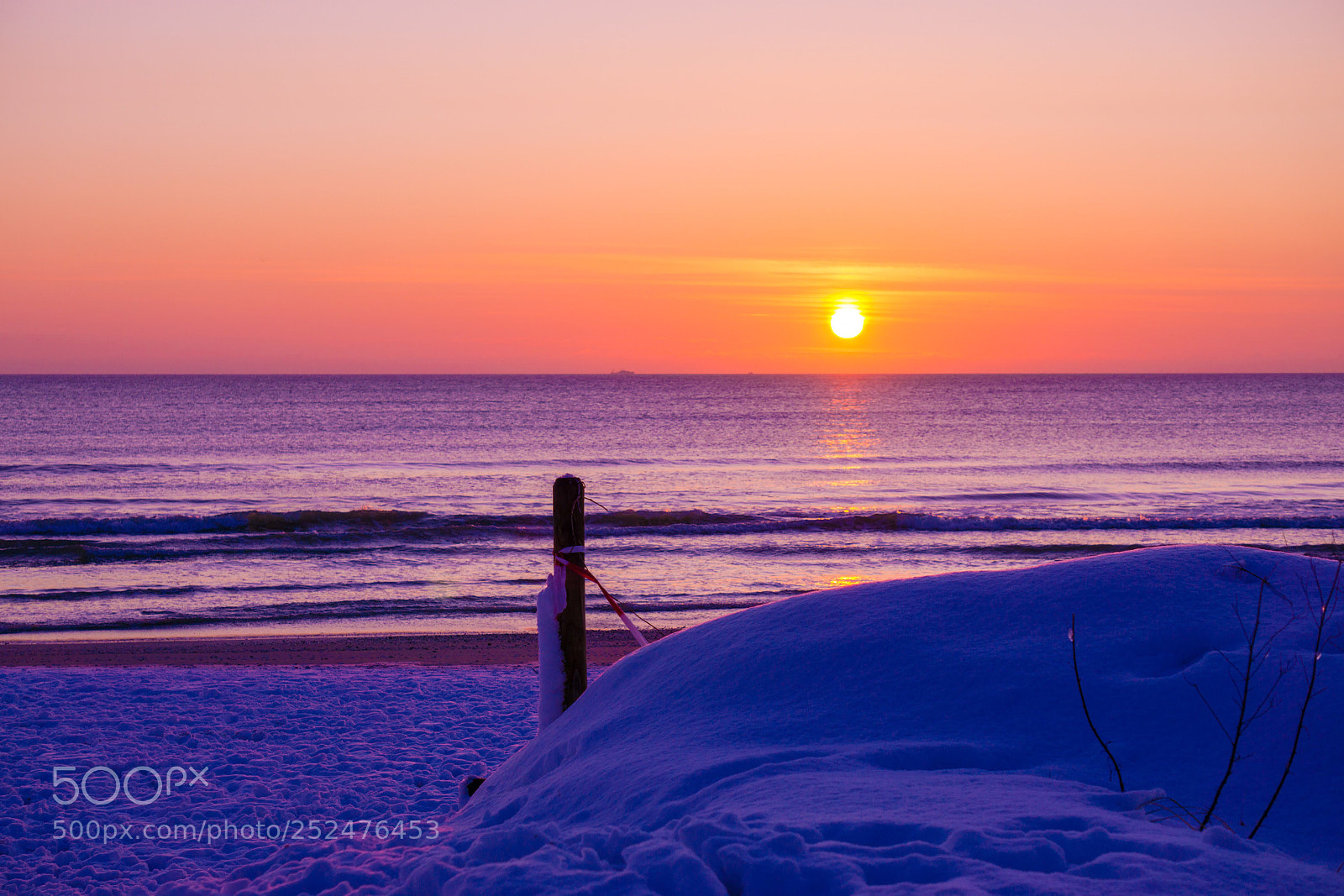 Sony a6000 sample photo. Sunrise at a snowy photography