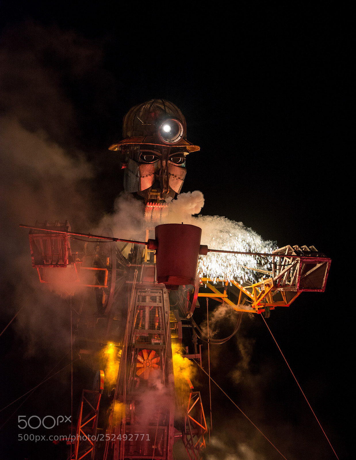 Nikon D7100 sample photo. The man engine in photography