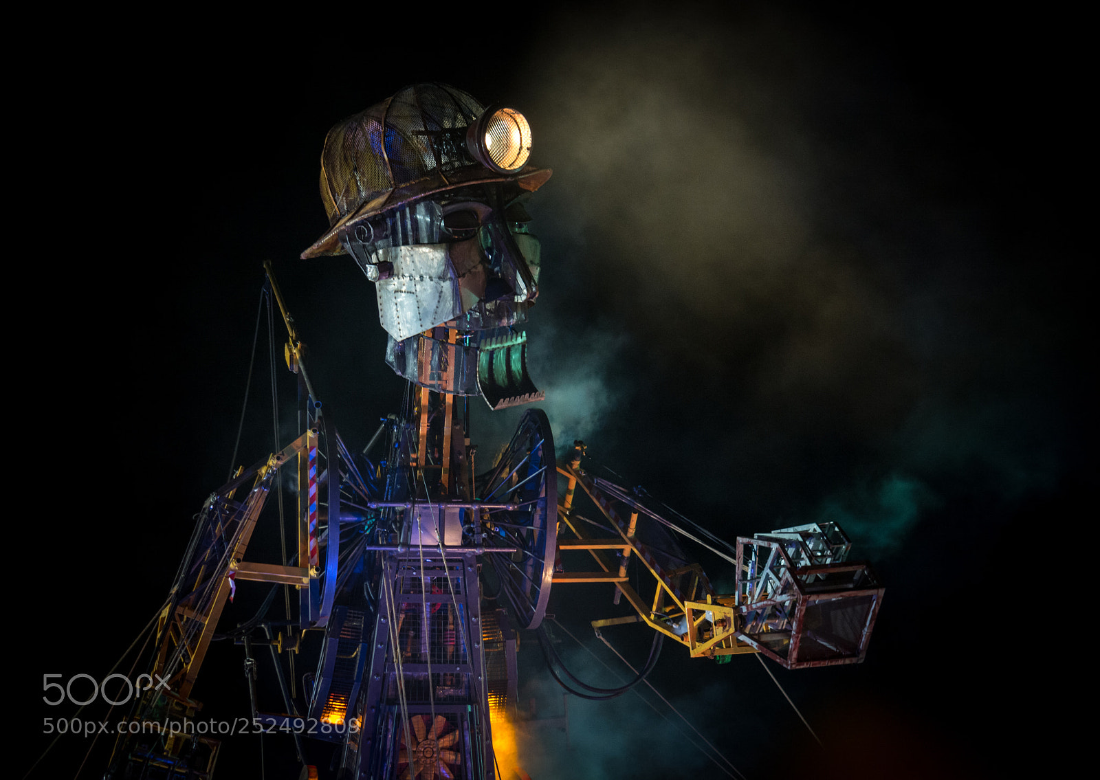 Nikon D7100 sample photo. The man engine in photography
