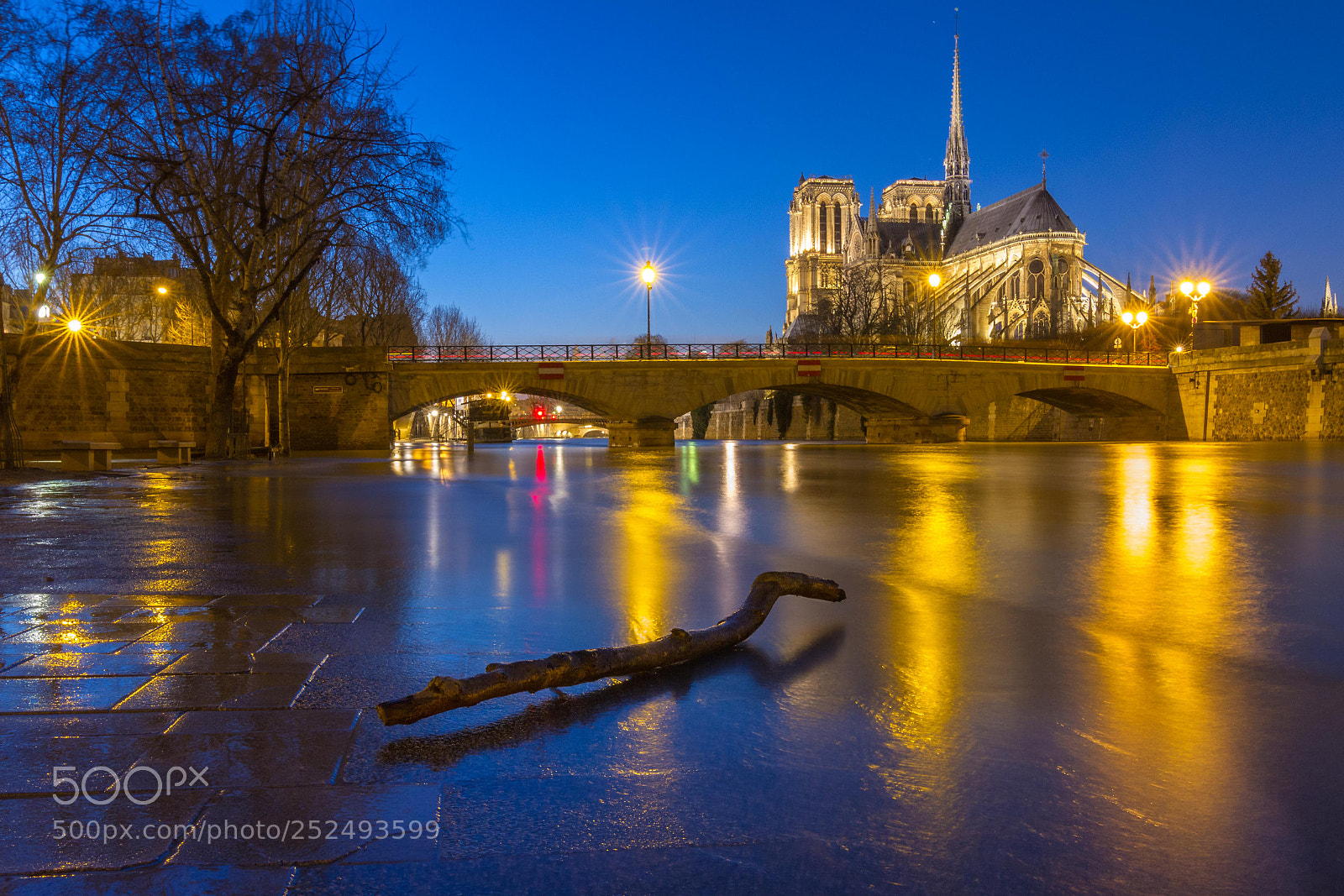 Canon EOS 7D sample photo. Notre-dame de paris photography