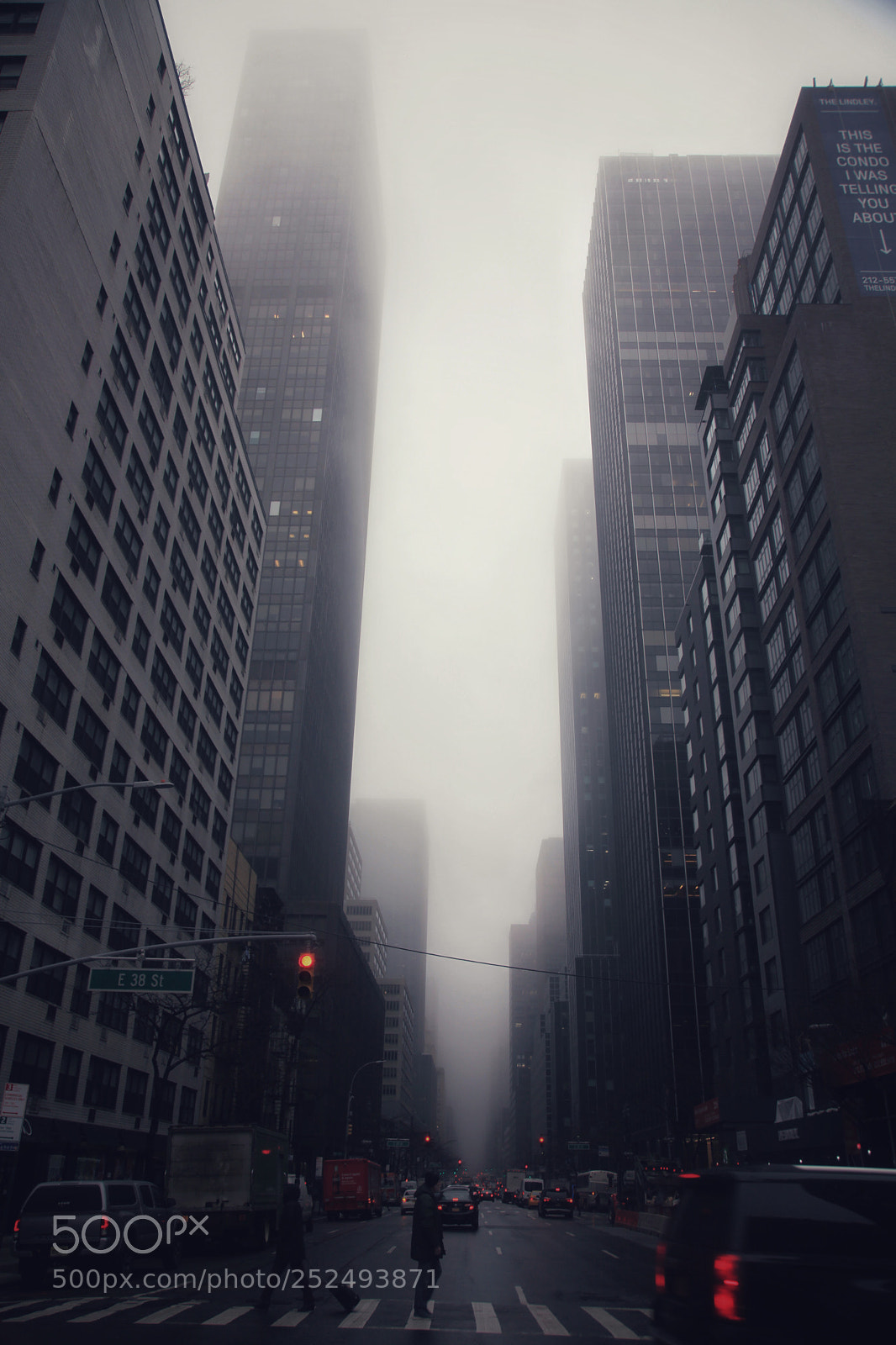 Canon EOS 5D Mark II sample photo. Misty & mysterious nyc photography