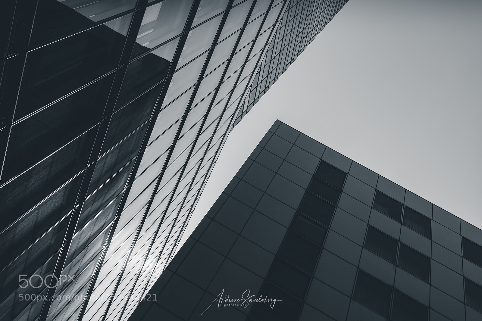 Canon EOS 6D Mark II sample photo. The walls photography