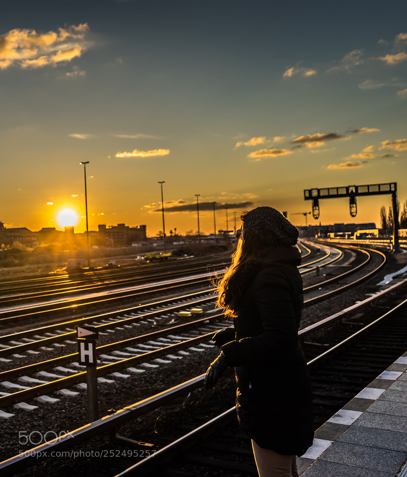Sony a7 II sample photo. Waiting in vain photography