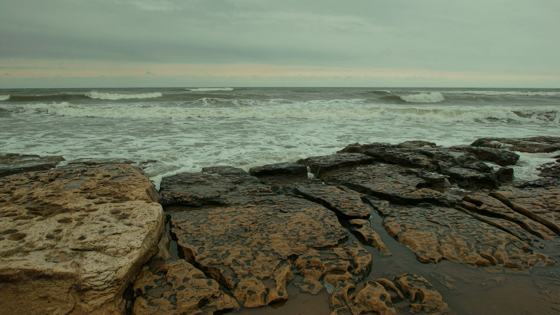 Sony SLT-A57 + Tamron Lens (255) sample photo. Каспий... photography