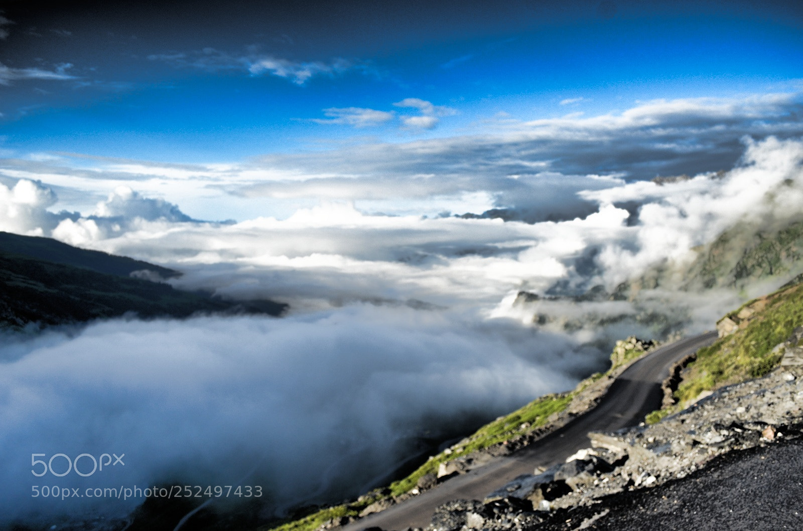 Nikon D5100 sample photo. Beyond the clouds photography