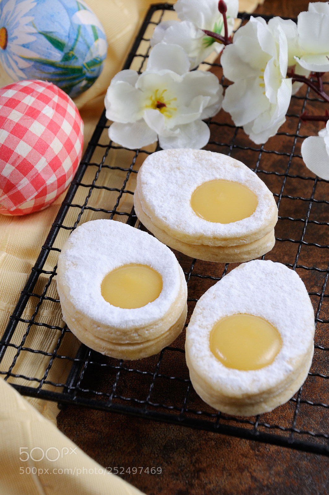 Nikon D90 sample photo. Homemade easter cookies photography